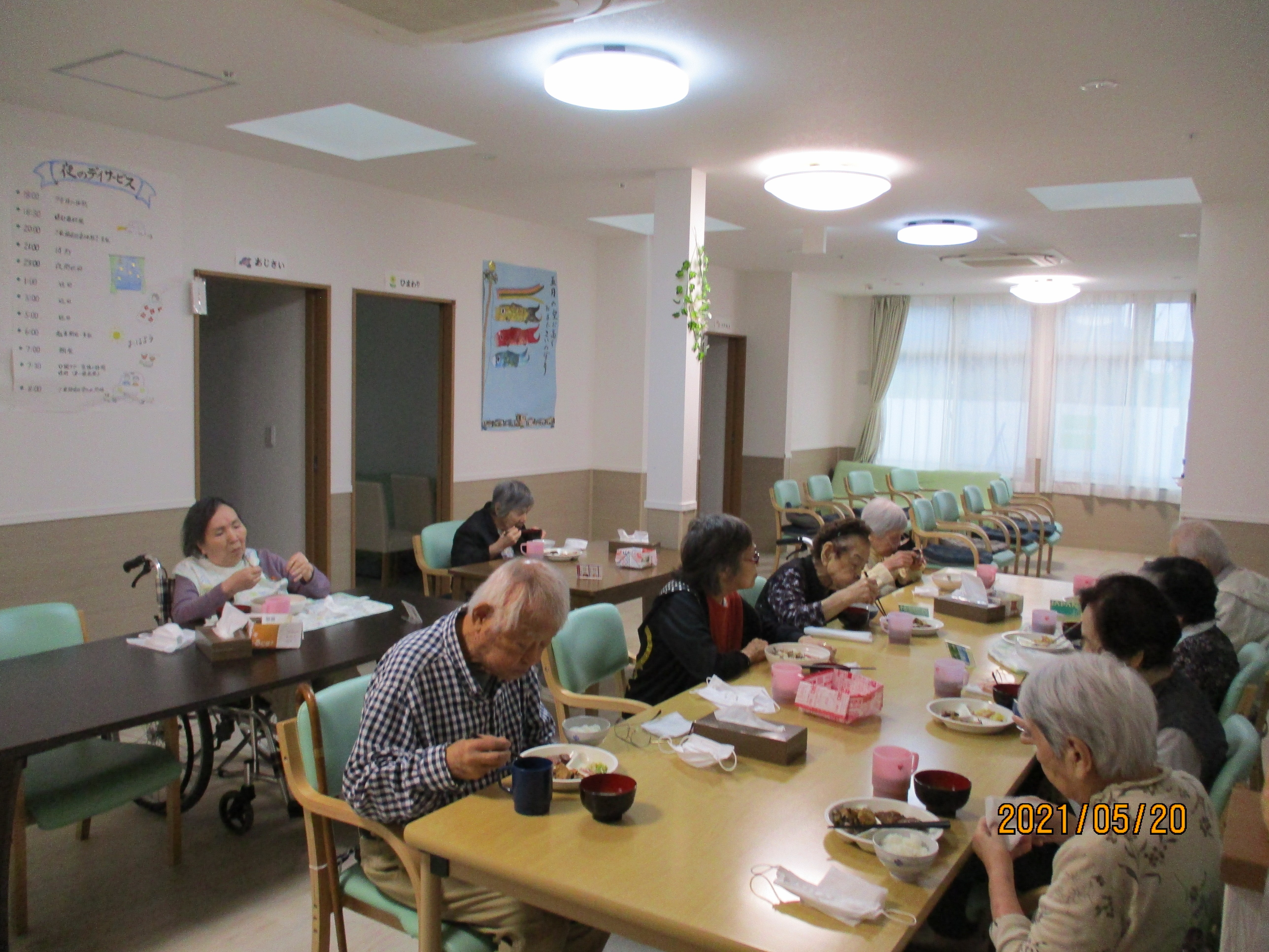 夕食サービス